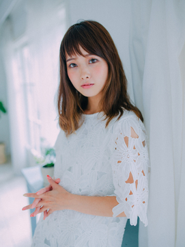 大宮 美容室「ブルームヘアー」のヘアスタイル「くせ毛風ナチュラルミディ」の拡大画像